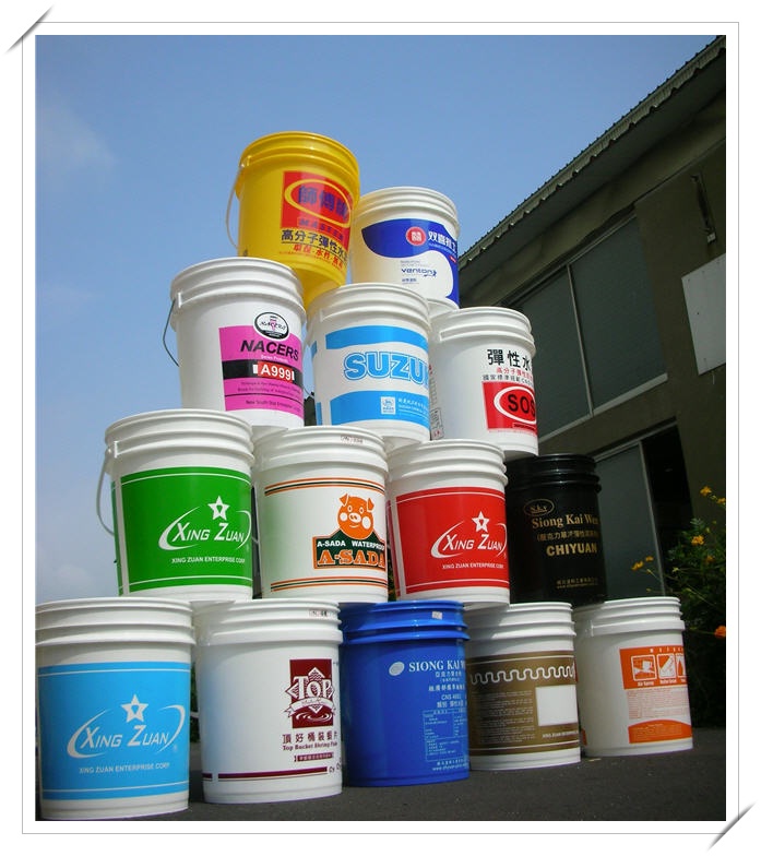 Plastic pails Plastic pails